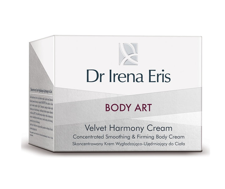 La crema per il corpo, fortemente concentrata, distende e rassoda perfettamente la pelle.